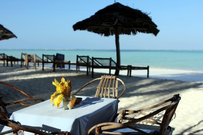 Ndame Beach Lodge Paje Extérieur photo
