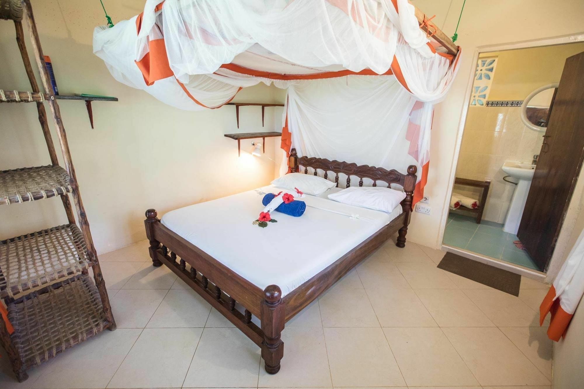 Ndame Beach Lodge Paje Extérieur photo
